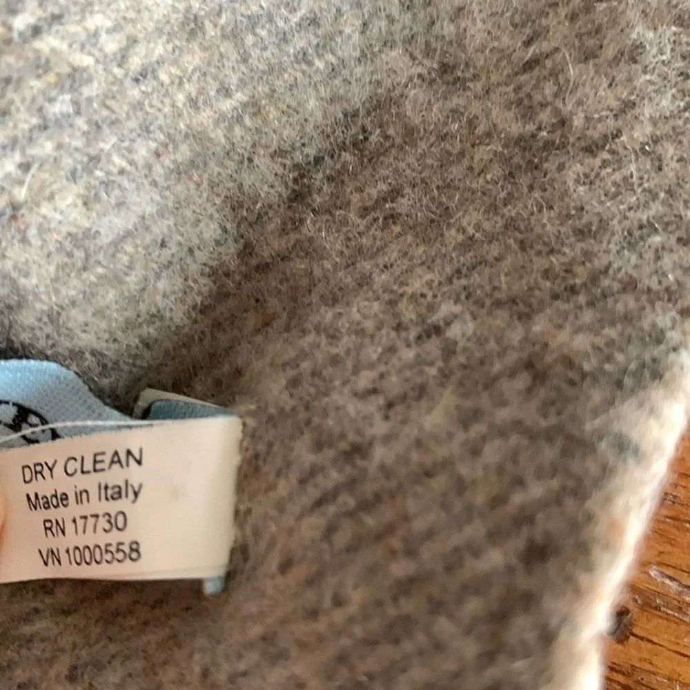 Gene Meyer Wool Scarf Gray Oatmeal Men’s Unisex Winter Travel Size 62” x 8.5”